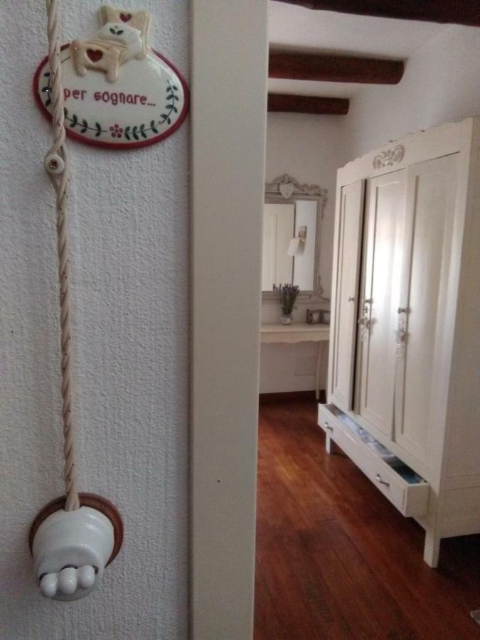 Casa Vacanze "Un Sogno Nel Blu'" バウネーイ エクステリア 写真